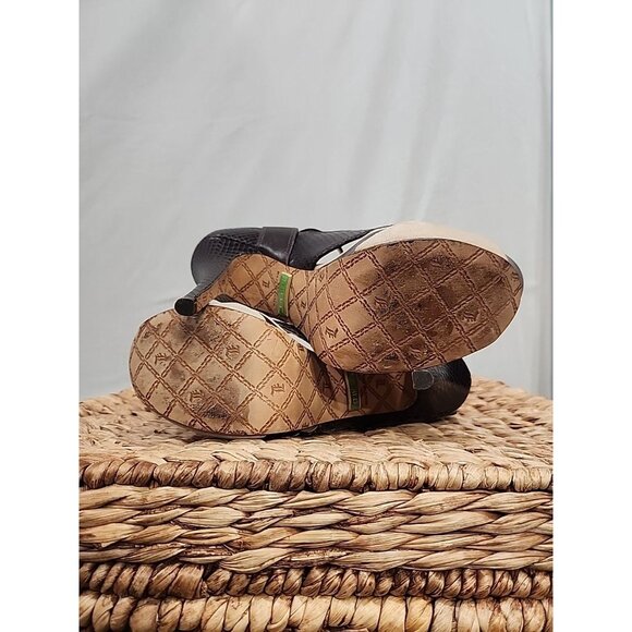 L.A.M.B. Peep Toe/Open Toe Ankle Strap Two Tone High Heels - Picture 5 of 9